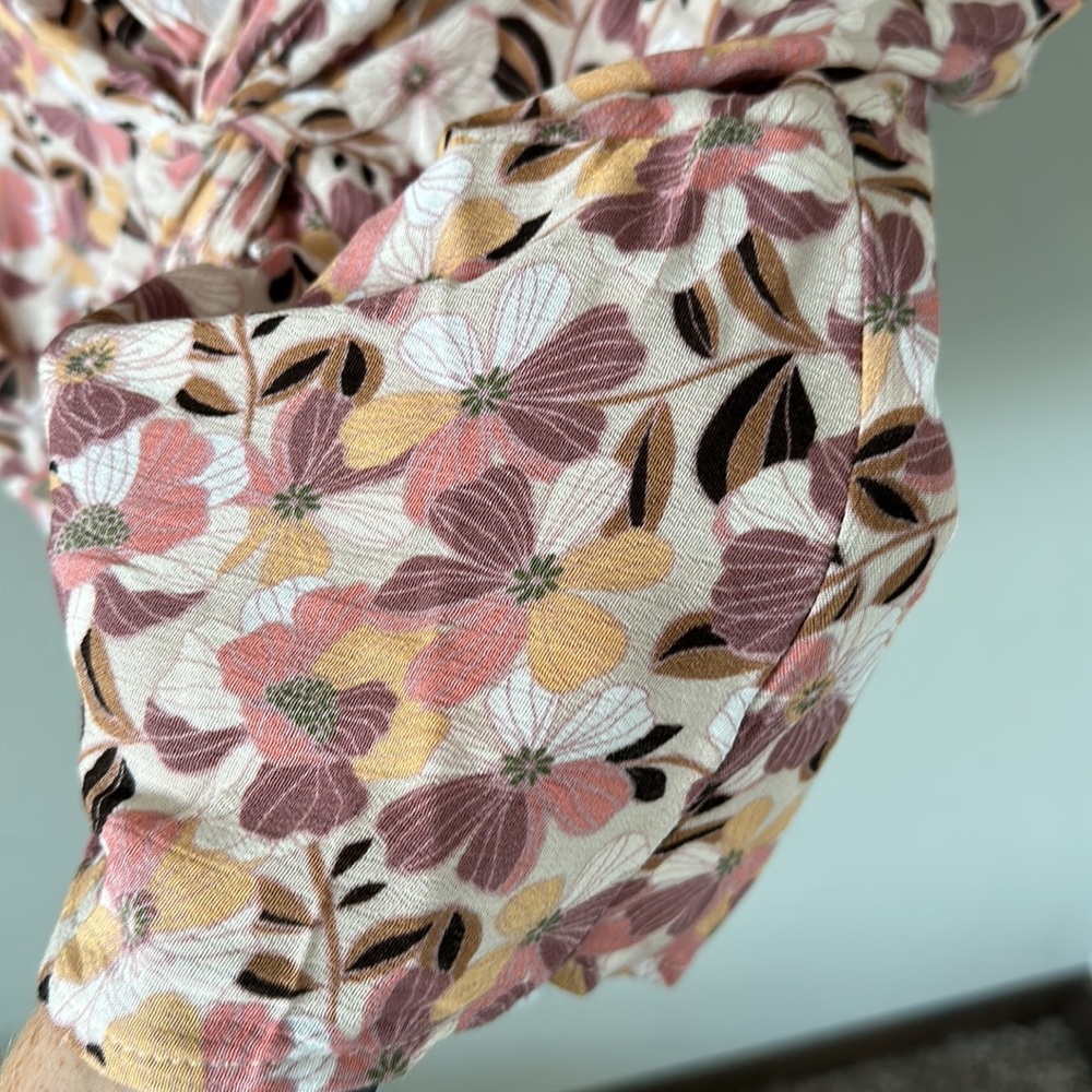 Willow + Root Twisted Open Back Top Versatile Floral Print Medium Multi Color - Picture 10 of 15